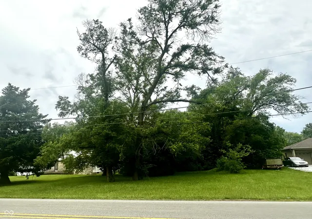 3rd image of 310 N Franklin Rd, Indianapolis, IN 46219 | MLS# 22102703