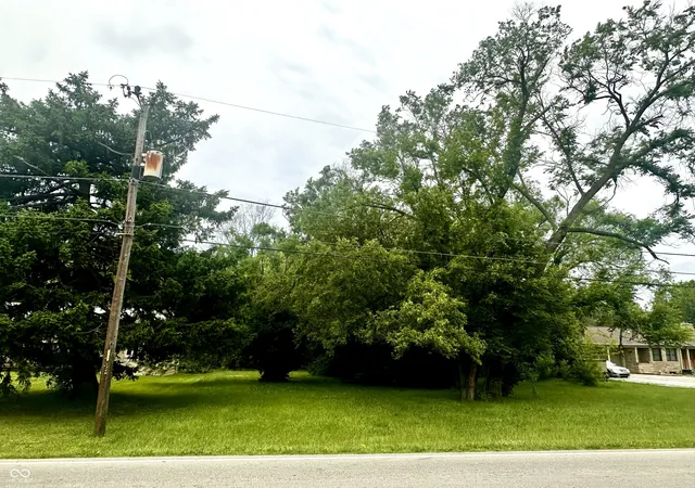 4th image of 310 N Franklin Rd, Indianapolis, IN 46219 | MLS# 22102703