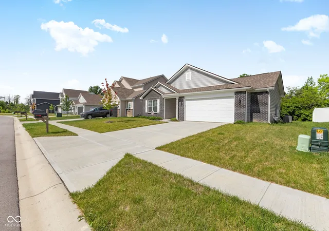 4th image of 6302 Meadow Path Wy, Indianapolis, IN 46259 | MLS# 22102707