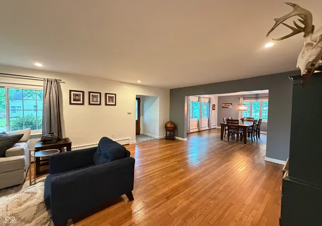 Photo 4 of Single family home for sale at 702 Crockett St, Covington, IN 47932 | MLS# 22102728 | Listing updated on 2026-09-22