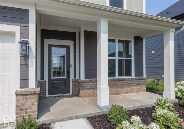 Photo 2 of Single family home for sale at 6434 Stone Side Dr, Plainfield, IN 46168 | MLS# 22102735 | Listing updated on 2026-09-29