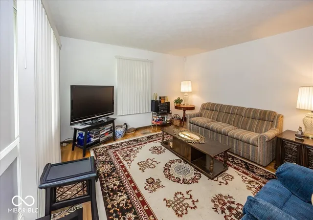 3rd image of 11151 Monroe Ct, Indianapolis, IN 46229 | MLS# 22102761