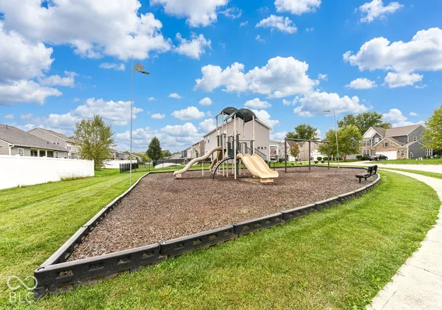 Photo 31 of Single family home for sale at 8304 Welder Pl, Indianapolis, IN 46237 | MLS# 22102825 | Listing updated on 2026-10-06
