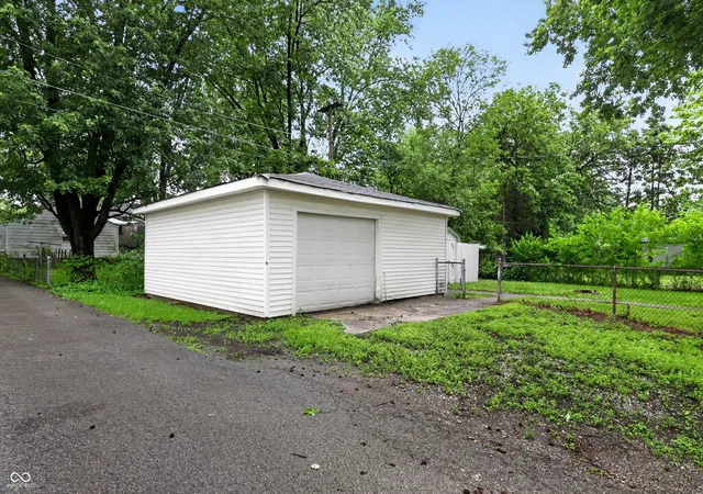 2nd image of 4723 N Longworth Ave, Indianapolis, IN 46226 | MLS# 22102827