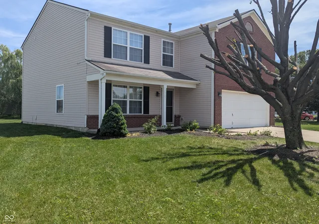 2nd image of 5567 Washington Ave, Bargersville, IN 46106 | MLS# 22102832