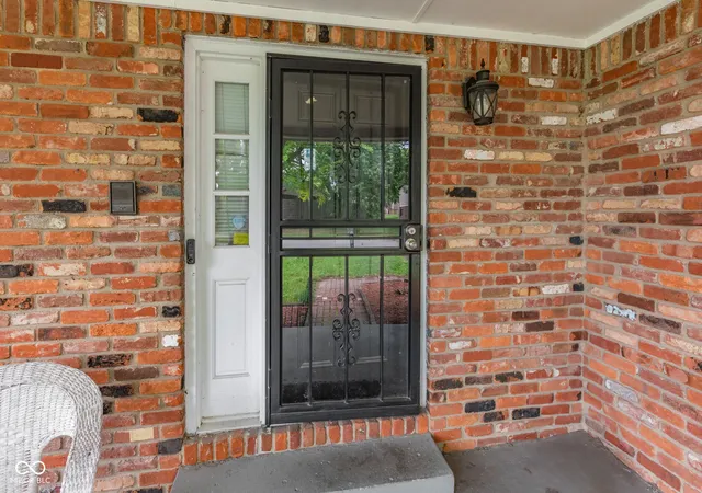 Homes for sale in Indianapolis, IN | 3333 Acacia Dr, Indianapolis, IN 46214 | MLS# 22102837
