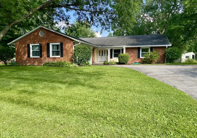 Homes for sale in Brownsburg, IN | 6453 Walnut Wy, Brownsburg, IN 46112 | MLS# 22102844