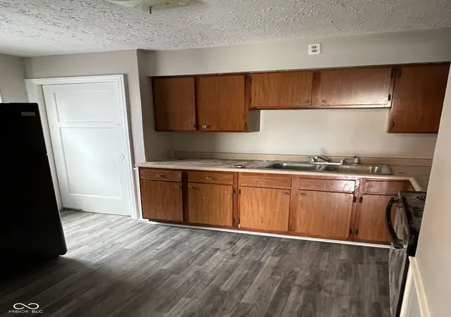 Photo 2 of Single family home for sale at 930 N Kealing Ave, Indianapolis, IN 46201 | MLS# 22102890 | Listing updated on 2026-09-21
