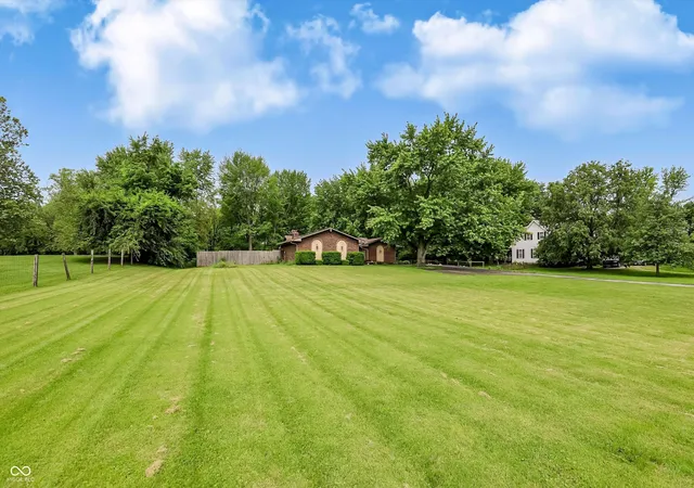 Homes for sale in Indianapolis, IN | 8916 S Franklin Rd, Indianapolis, IN 46259 | MLS# 22102898