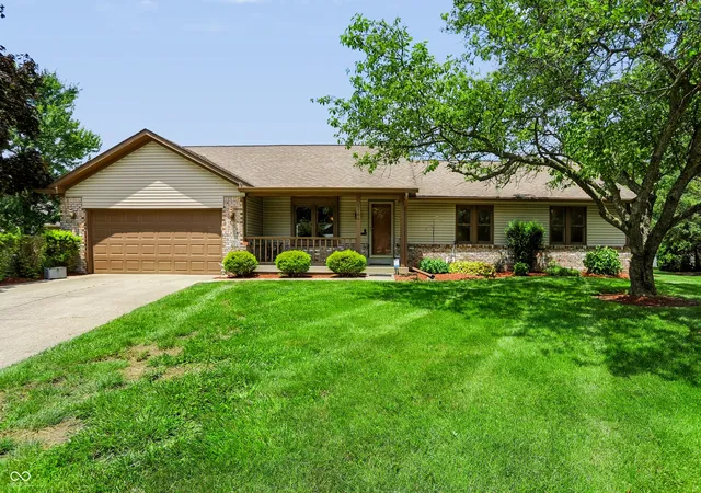 Homes for sale in Greenwood, IN | 1186 Madrid Rd, Greenwood, IN 46143 | MLS# 22102941