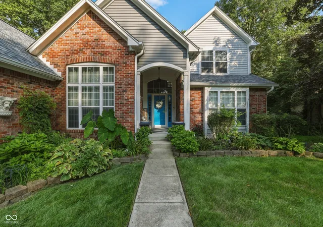 Photo 4 of Single family home for sale at 5855 Dapple Tr, Indianapolis, IN 46228 | MLS# 22102952 | Listing updated on 2026-10-12