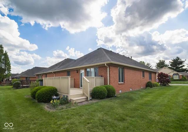 Homes for sale in Plainfield, IN | 2857 Colony Lake West Dr, Plainfield, IN 46168 | MLS# 22103093