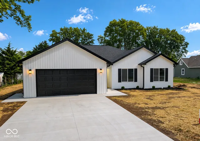 Homes for sale in Elizabethtown, IN | 403 Poplar St, Elizabethtown, IN 47232 | MLS# 22103098