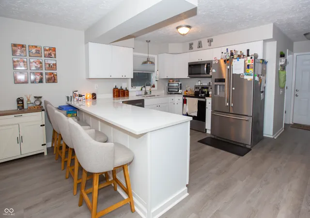 3rd image of 7602 W Mockingbird Ct, Fairland, IN 46126 | MLS# 22103112