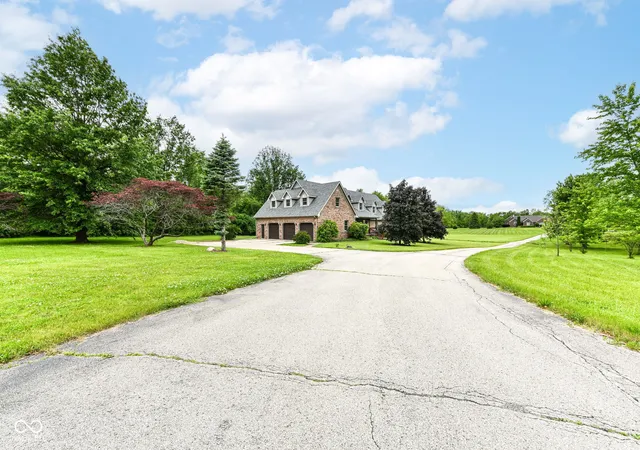 Homes for sale in Elwood, IN | 10261 N State Road 37, Elwood, IN 46036 | MLS# 22103133