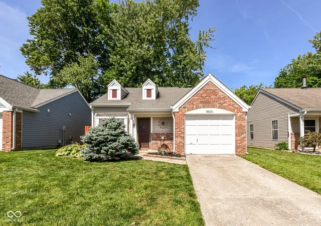 Homes for sale in Fishers, IN | 9691 Roxbury Dr, Fishers, IN 46038 | MLS# 22103150