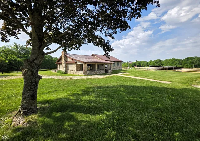 Homes for sale in Reelsville, IN | 6736 W County Road 675 S, Reelsville, IN 46171 | MLS# 22103151