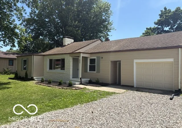 Homes for sale in Indianapolis, IN | 333 Maxwell Rd, Indianapolis, IN 46217 | MLS# 22103178
