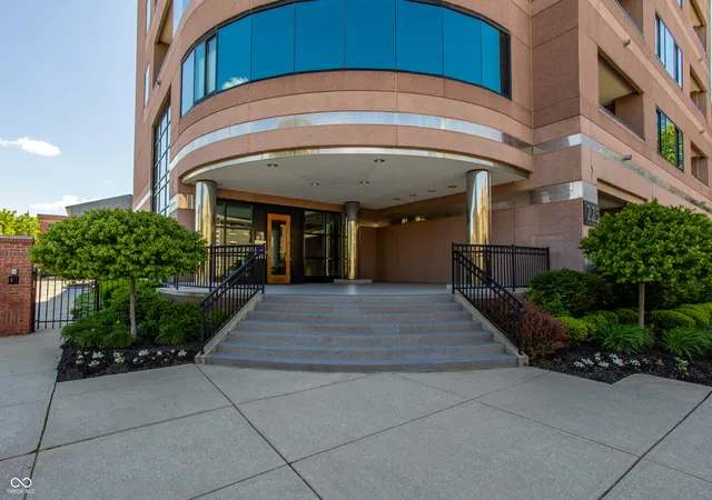 40th image of 225 N New Jersey St #42, Indianapolis, IN 46204 | MLS# 22103187