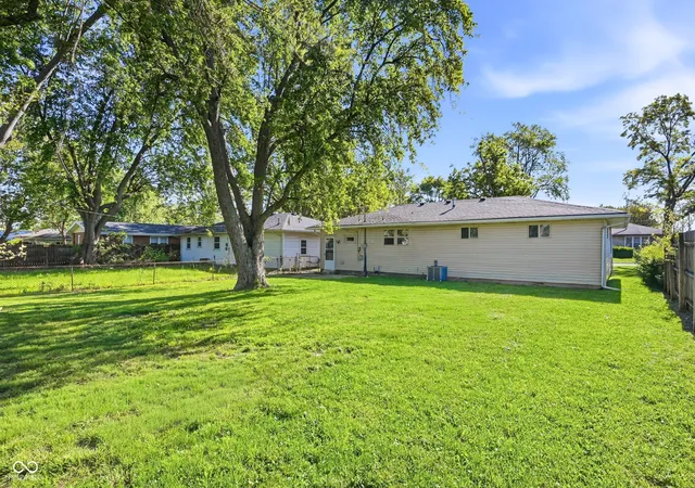 Homes for sale in Muncie, IN | 3309 N Reserve St, Muncie, IN 47304 | MLS# 22103201