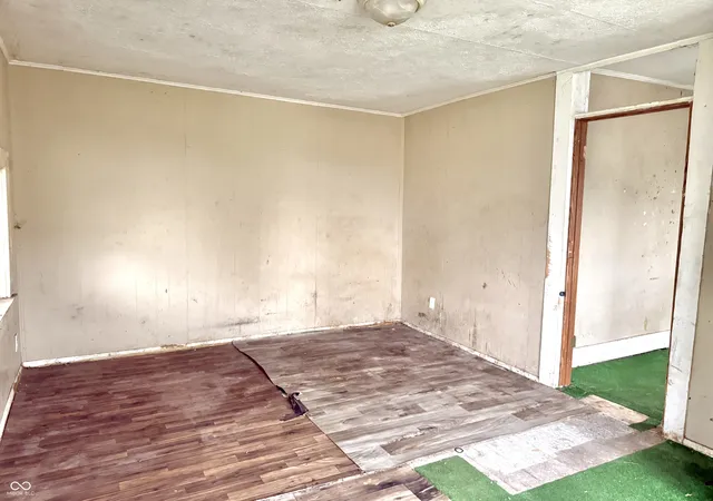image of 1327 S Harrison St, Shelbyville, IN 46176 | MLS# 22103204