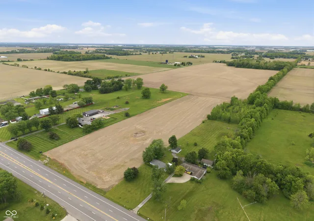1st image of 3840 W Us 40, Greenfield, IN 46140 | MLS# 22103207