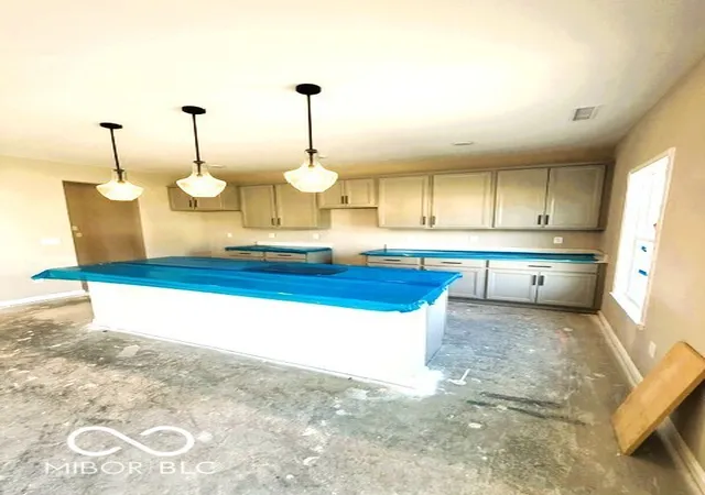 Photo 2 of Sale Pending at 7246 Broadview Ln, Mc Cordsville, IN 46055 | MLS# 22103226 | Listing updated on 2026-08-20