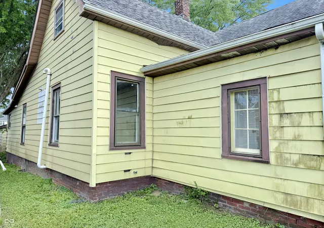 image of 710 Miller Ave, Shelbyville, IN 46176 | MLS# 22103237