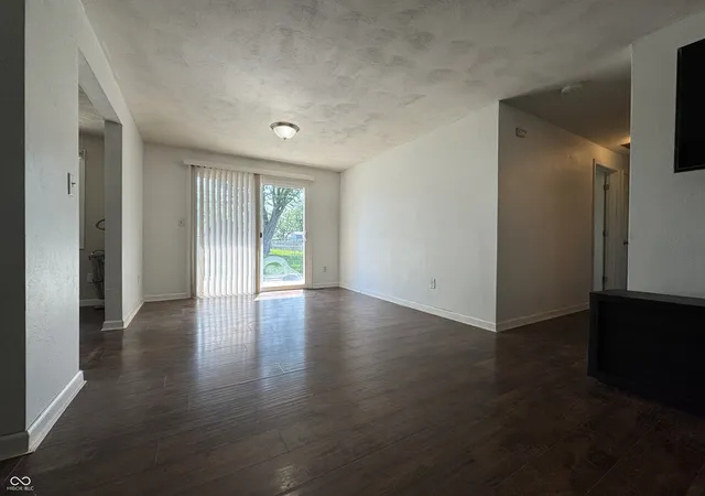 Photo 4 of Single family home for sale at 5218 Fletcher St, Anderson, IN 46013 | MLS# 22103253 | Listing updated on 2026-09-20