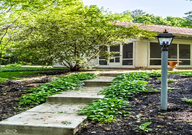 5th image of 930 E 57Th St, Indianapolis, IN 46220 | MLS# 22103255