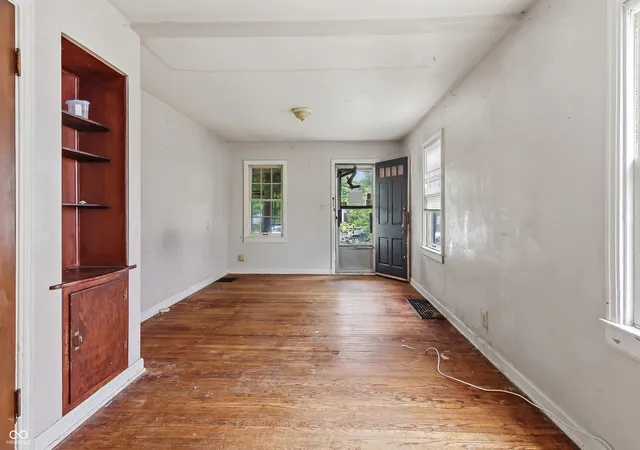 3rd image of 6368 N Park Ave, Indianapolis, IN 46220 | MLS# 22103298