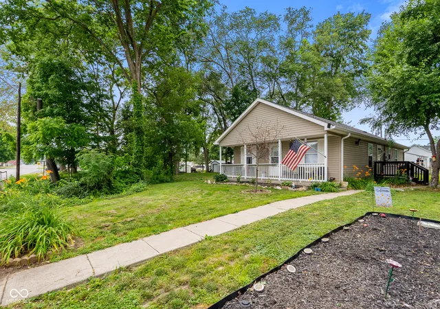 4th image of 300 E Washington St, Mooresville, IN 46158 | MLS# 22103300