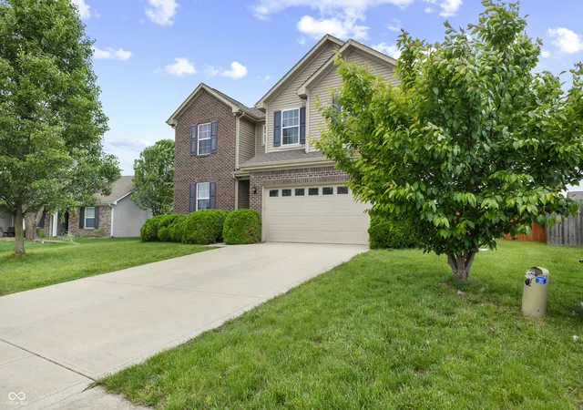 2nd image of 2804 Corlee Crescent, Brownsburg, IN 46112 | MLS# 22103306
