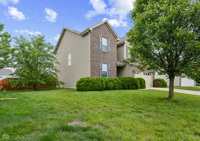 3rd image of 2804 Corlee Crescent, Brownsburg, IN 46112 | MLS# 22103306