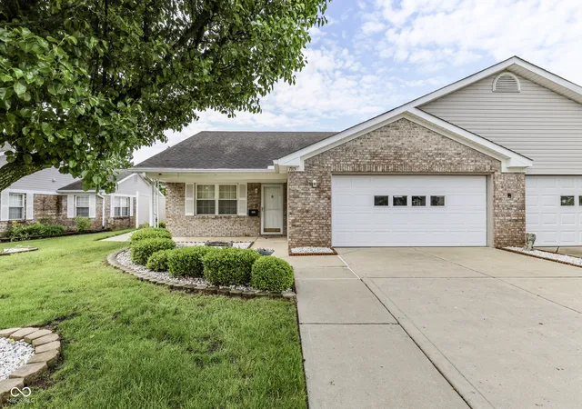 Homes for sale in Indianapolis, IN | 7915 Park Ward Pl, Indianapolis, IN 46259 | MLS# 22103316