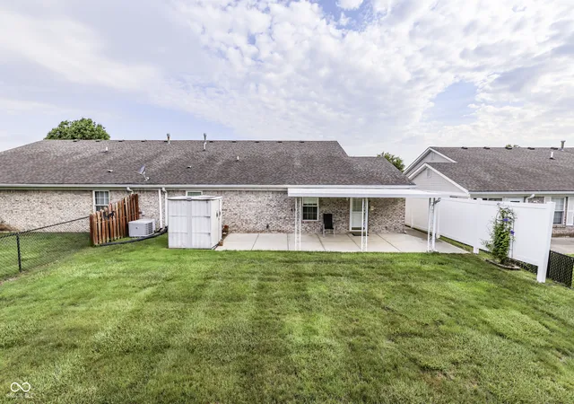 Homes for sale in Indianapolis, IN | 7915 Park Ward Pl, Indianapolis, IN 46259 | MLS# 22103316