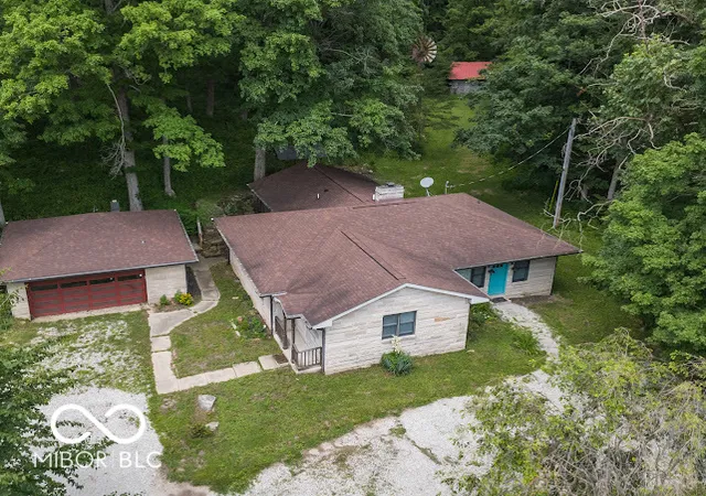 2nd image of 2449 Cartersburg Rd, Danville, IN 46122 | MLS# 22103327