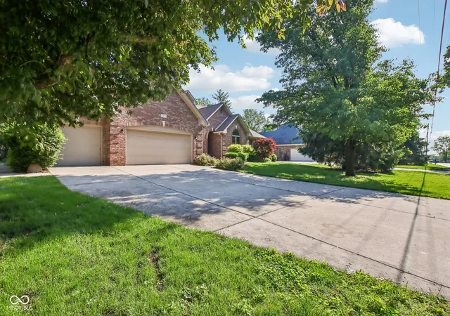 4th image of 142 E Banta Rd, Indianapolis, IN 46227 | MLS# 22103381