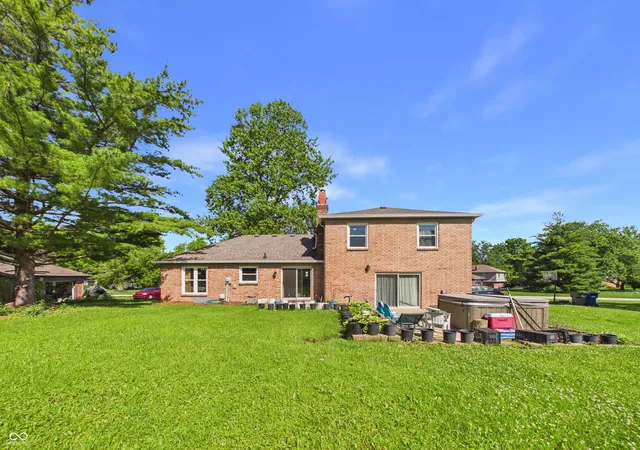 Photo 2 of Single family home for sale at 7931 Buckskin Dr, Indianapolis, IN 46250 | MLS# 22103386 | Listing updated on 2026-08-16