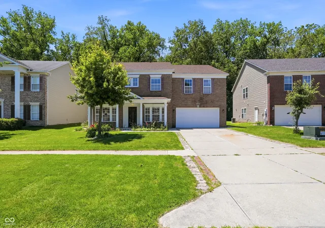 3rd image of 368 Legacy Blvd, Greenwood, IN 46143 | MLS# 22103387