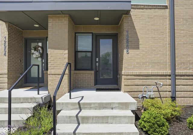 Photo 4 of Sale Pending at 12956 Petigru Dr, Carmel, IN 46032 | MLS# 22103401 | Listing updated on 2026-08-25
