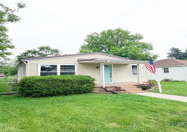 Homes for sale in Crawfordsville, IN | 318 Louise Ave, Crawfordsville, IN 47933 | MLS# 22103404