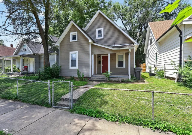 2nd image of 1810 S Talbott St, Indianapolis, IN 46225 | MLS# 22103427