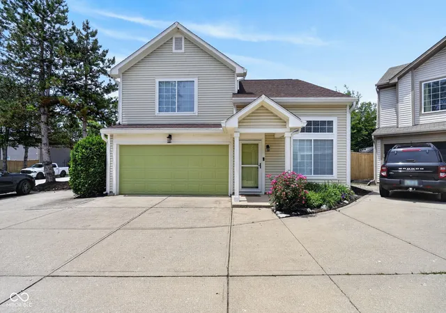 4th image of 612 Cembra Dr, Greenwood, IN 46143 | MLS# 22103444