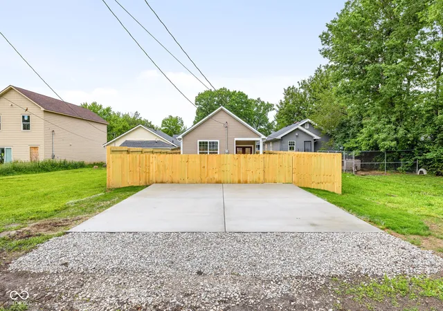 24th image of 1827 Tallman Ave, Indianapolis, IN 46218 | MLS# 22103472