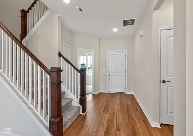 2nd image of 3394 Churchill Ln, Whitestown, IN 46075 | MLS# 22103477