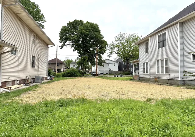 Photo 4 of Sale Pending at 3509-3511 N Illinois St, Indianapolis, IN 46208 | MLS# 22103516 | Listing updated on 2026-08-15