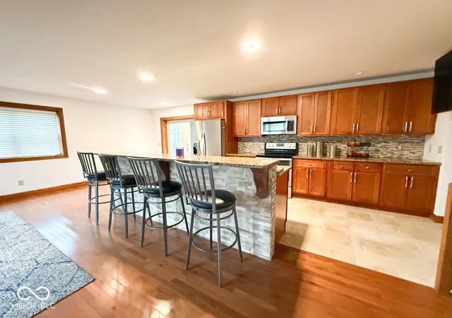 3rd image of 1106 Fairfield Dr, Shelbyville, IN 46176 | MLS# 22103524