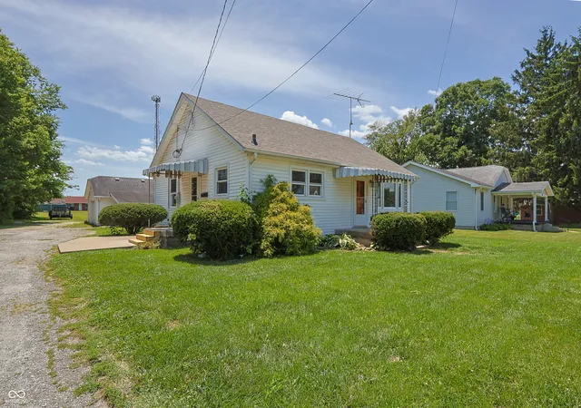 4th image of 2341 Indiana Ave, Columbus, IN 47201 | MLS# 22103525