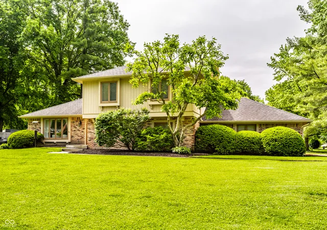 Homes for sale in Indianapolis, IN | 3229 E 69th St, Indianapolis, IN 46220 | MLS# 22103560